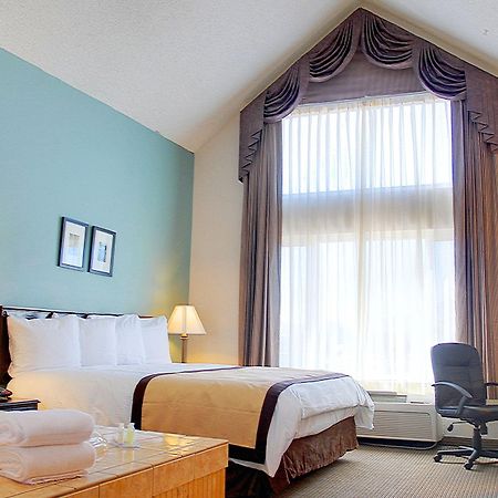 Quality Inn & Suites Reno Airport Room photo